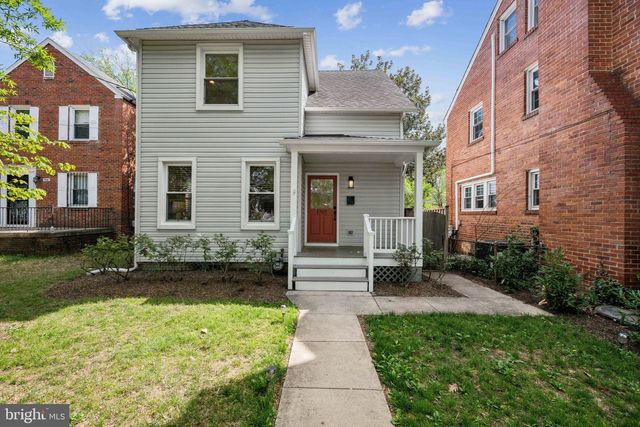 1707 IRVING STREET, Washington, DC 20018