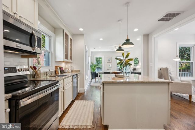 1707 IRVING STREET, Washington, DC 20018