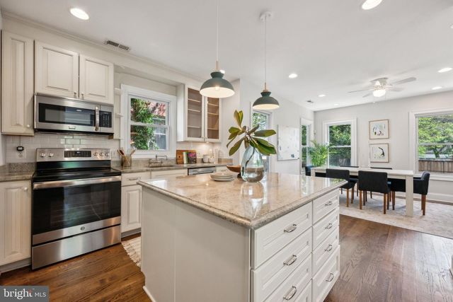1707 IRVING STREET, Washington, DC 20018