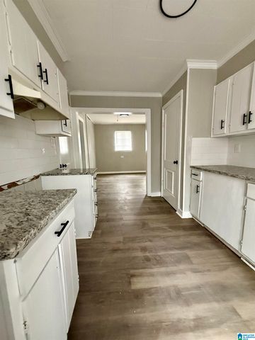 628 HEFLIN AVENUE E, Birmingham, AL 35214