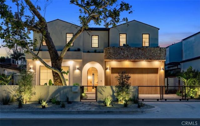 11746 Blix, Valley Village, CA 91607