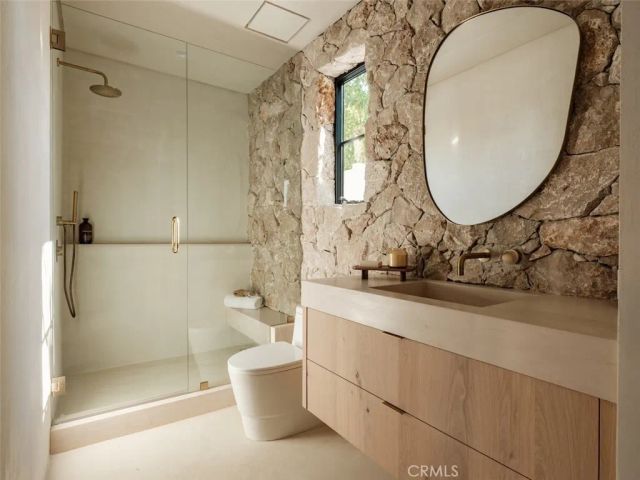 11746 Blix, Valley Village, CA 91607