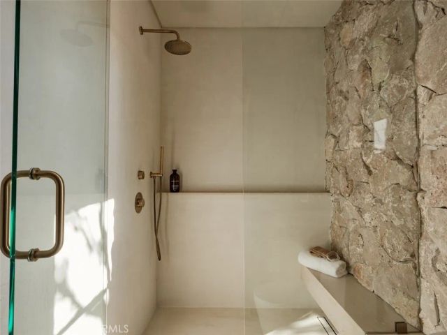 11746 Blix, Valley Village, CA 91607