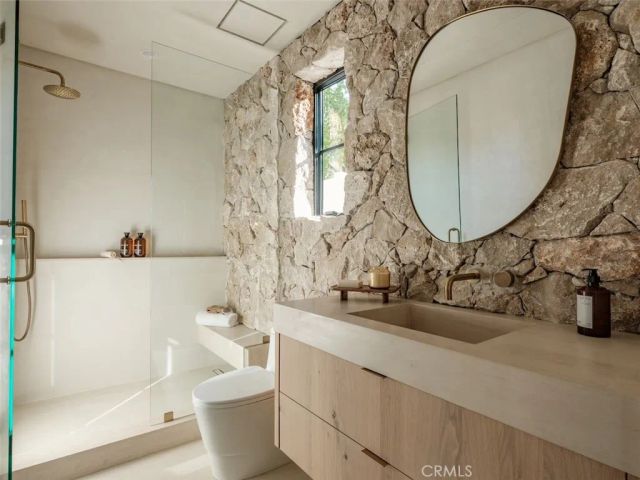 11746 Blix, Valley Village, CA 91607