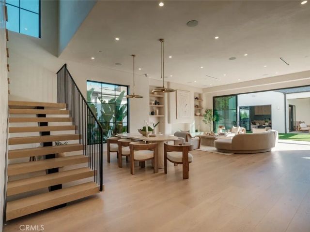 11746 Blix, Valley Village, CA 91607