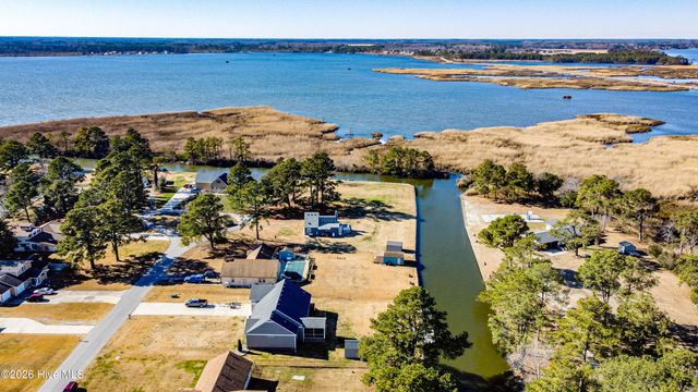 112 Canadian Goose Drive, Currituck, NC 27929