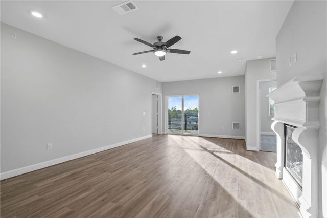 6804 Westview Drive 3404, Houston, TX 77055