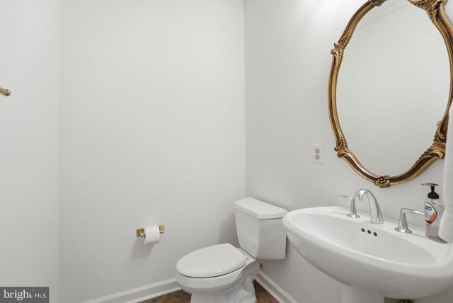 10417 SNOW POINT DR, Bethesda, MD 20814
