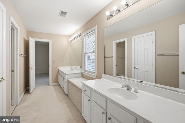 10417 SNOW POINT DR, Bethesda, MD 20814