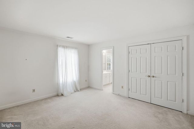 10417 SNOW POINT DR, Bethesda, MD 20814