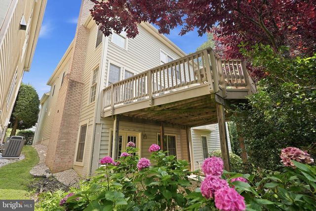 10417 SNOW POINT DR, Bethesda, MD 20814