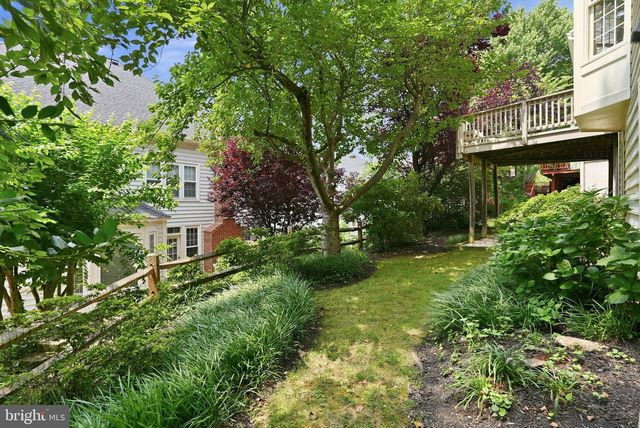 10417 SNOW POINT DR, Bethesda, MD 20814