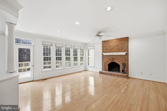 10417 SNOW POINT DR, Bethesda, MD 20814