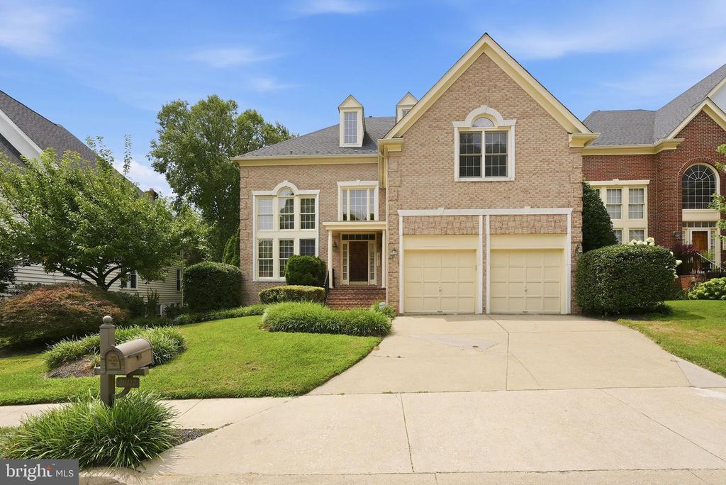 10417 SNOW POINT DR, Bethesda, MD 20814
