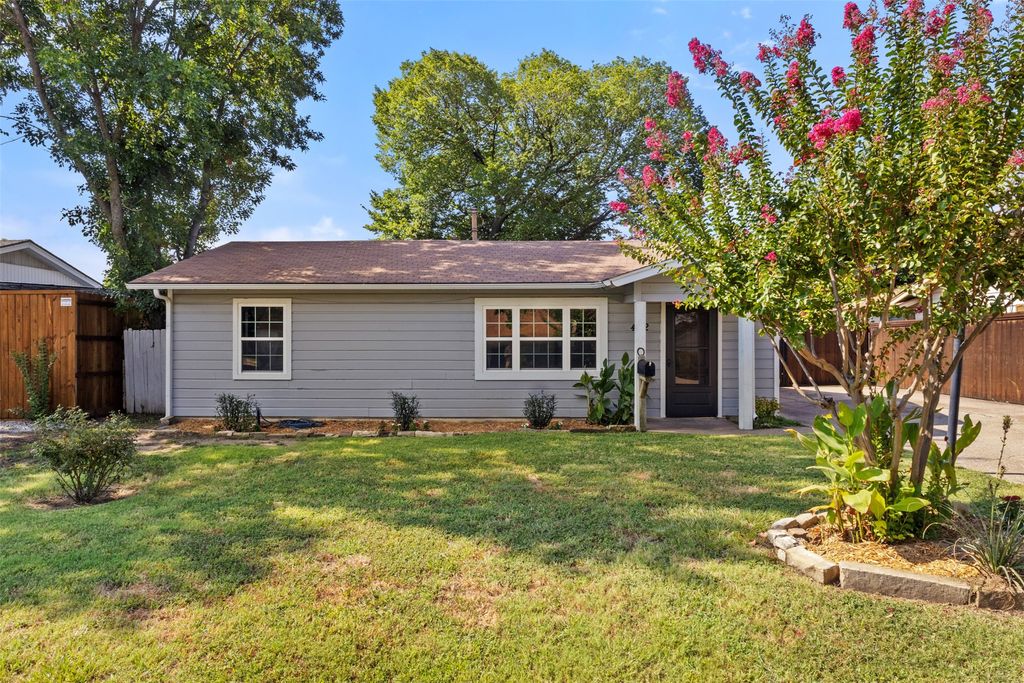 452 Richland Street, Lewisville, TX 75057