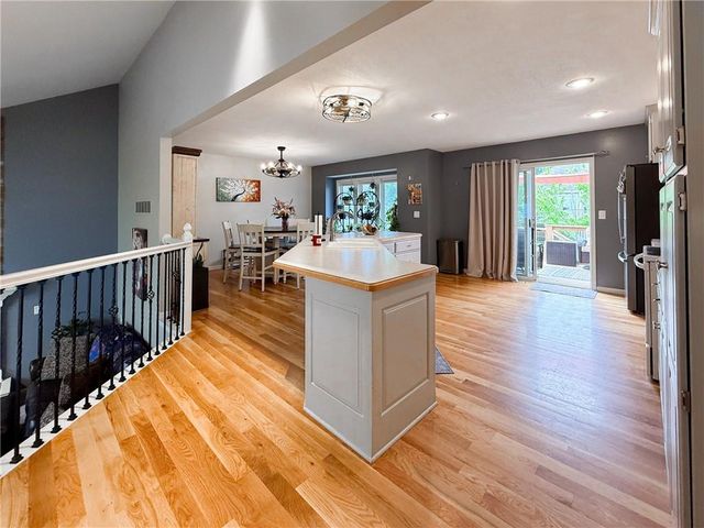 19205 E COLONY Court, Independence, MO 64058