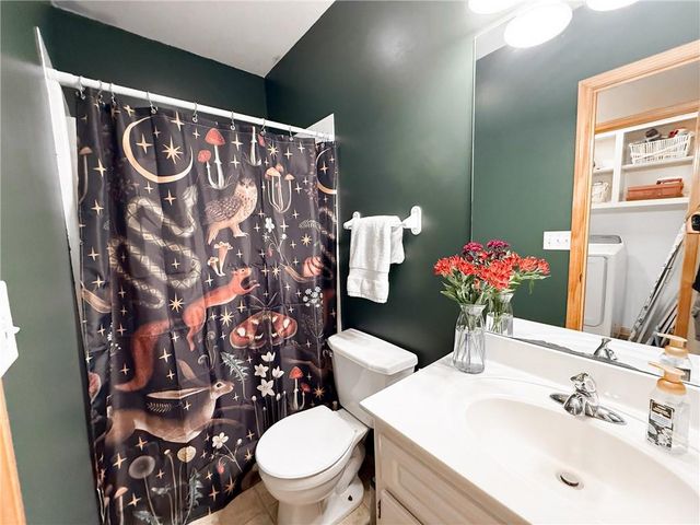 19205 E COLONY Court, Independence, MO 64058