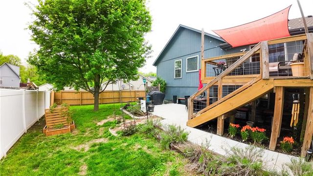 19205 E COLONY Court, Independence, MO 64058