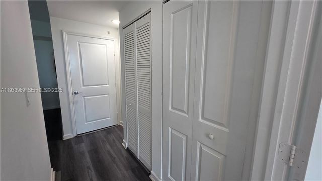 7900 Harbor Island Dr 703, North Bay Village, FL 33141