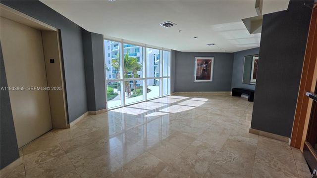 7900 Harbor Island Dr 703, North Bay Village, FL 33141