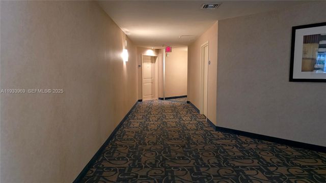 7900 Harbor Island Dr 703, North Bay Village, FL 33141