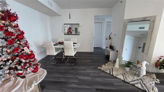 7900 Harbor Island Dr 703, North Bay Village, FL 33141