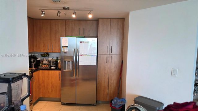 7900 Harbor Island Dr 703, North Bay Village, FL 33141