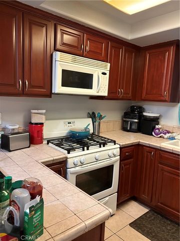 1509 Stanley 110, Long Beach, CA 90804