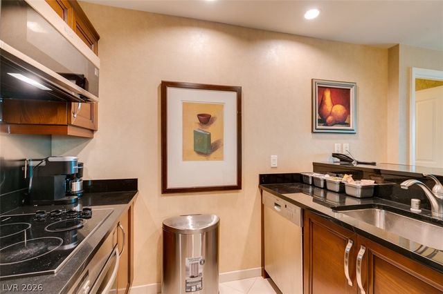 145 East HARMON Avenue 2620, Las Vegas, NV 89109