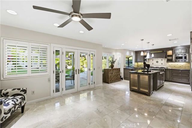 22029 Rodeffer Place, Saugus, CA 91350