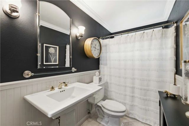 22029 Rodeffer Place, Saugus, CA 91350