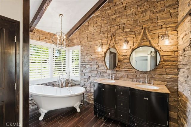 22029 Rodeffer Place, Saugus, CA 91350