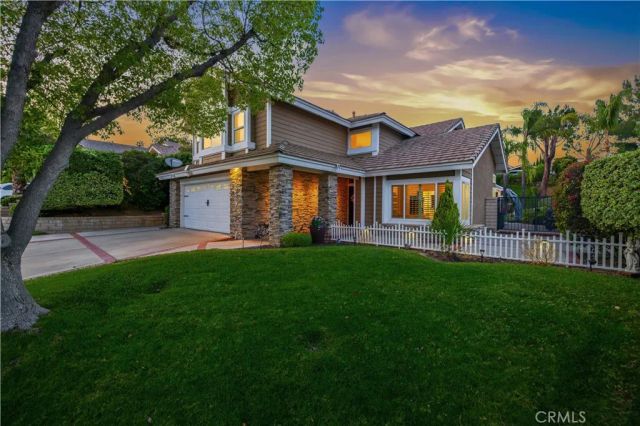 22029 Rodeffer Place, Saugus, CA 91350