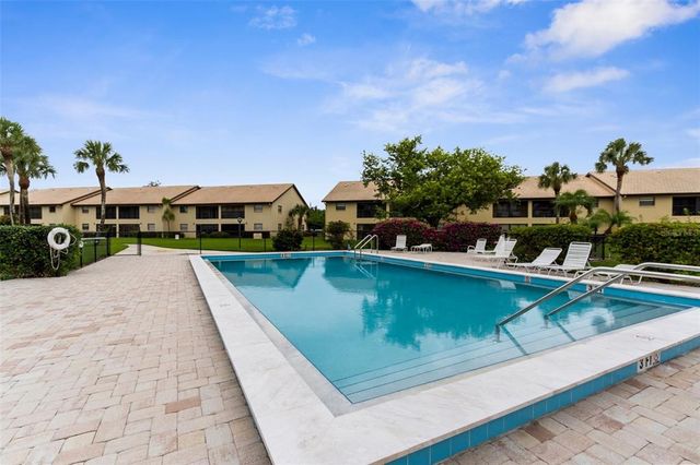 340 THREE LAKES LANE F, Venice, FL 34285