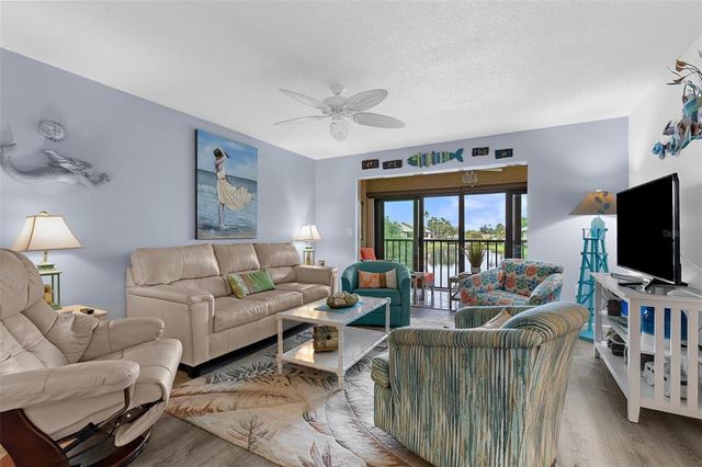 340 THREE LAKES LANE F, Venice, FL 34285