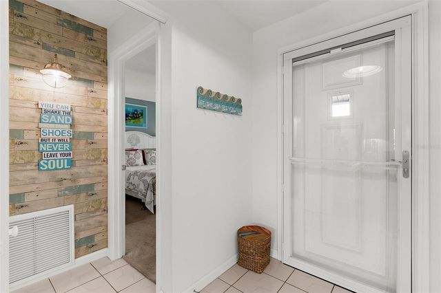 340 THREE LAKES LANE F, Venice, FL 34285