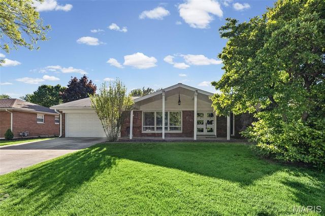 9 Joseph Drive, Fairview Heights, IL 62208