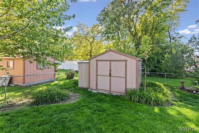 9 Joseph Drive, Fairview Heights, IL 62208