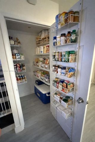 283 Woodland Rd 283, Palm Springs, FL 33461