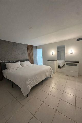 283 Woodland Rd 283, Palm Springs, FL 33461