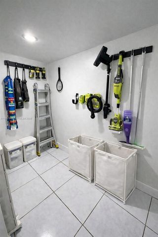 283 Woodland Rd 283, Palm Springs, FL 33461