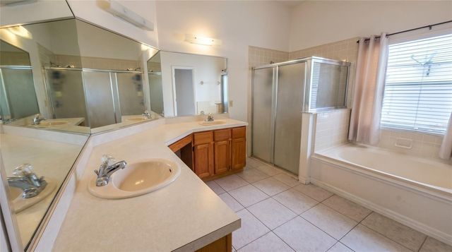 2003 TIPTREE CIRCLE, Orlando, FL 32837