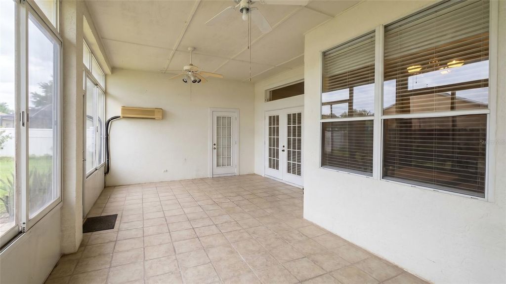 Image 16 of property listing at 2003 TIPTREE CIRCLE, Orlando, FL 32837