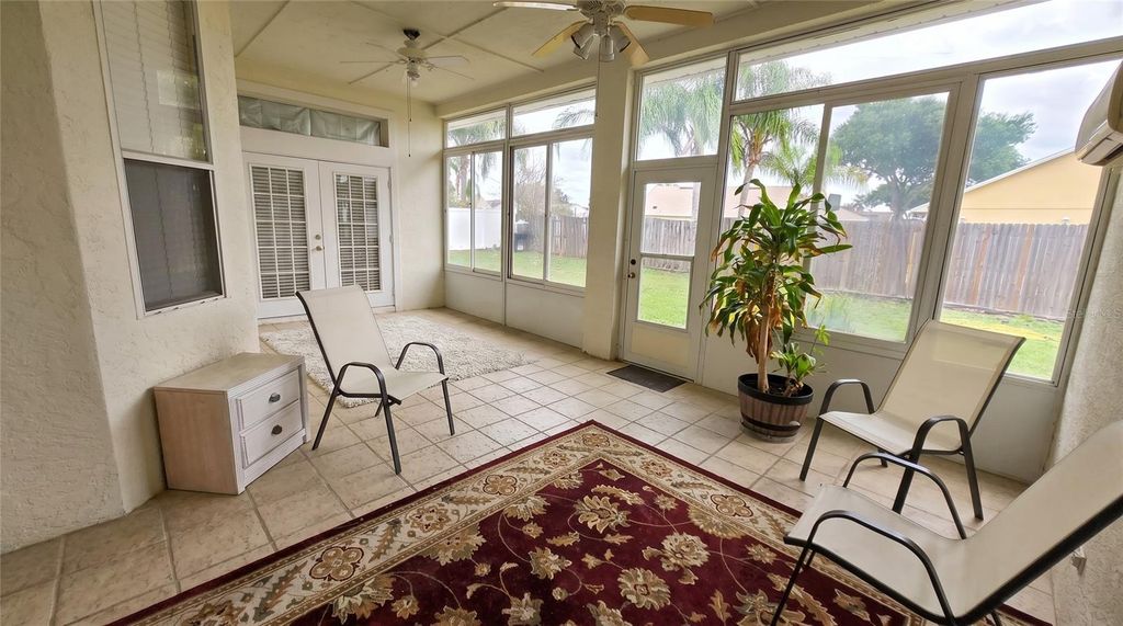 Image 17 of property listing at 2003 TIPTREE CIRCLE, Orlando, FL 32837