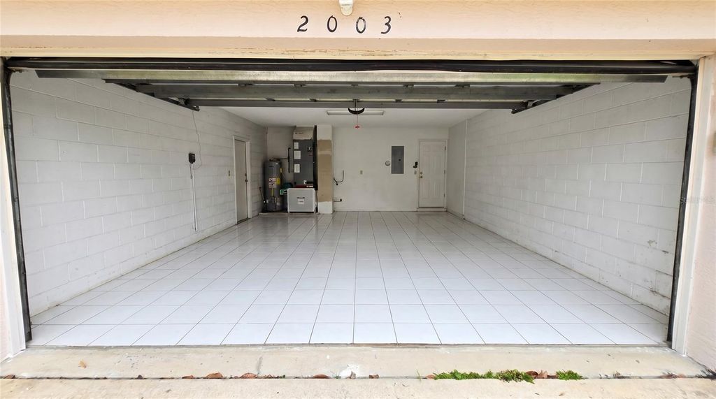 Image 33 of property listing at 2003 TIPTREE CIRCLE, Orlando, FL 32837