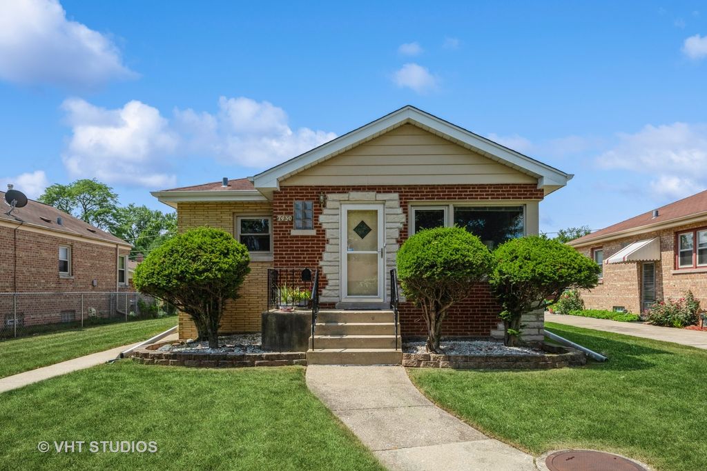 7430 Keeler Avenue, Skokie, IL 60076
