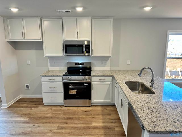 28058 Caperton Drive, Harvest, AL 35749