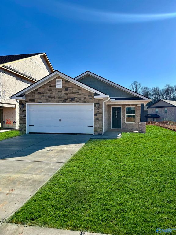 28058 Caperton Drive, Harvest, AL 35749