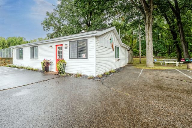 50463 M-152, Dowagiac, MI 49047