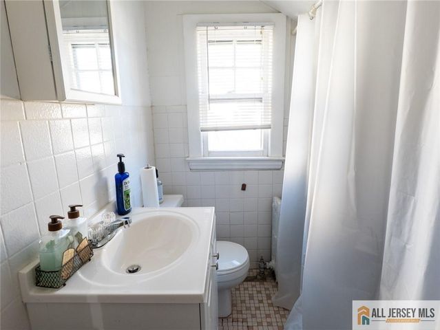 315 Winans Avenue, Hillside, NJ 07205